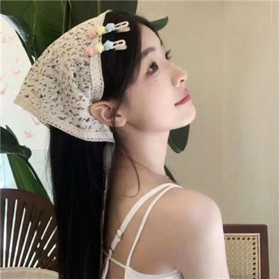 黑色树海海报